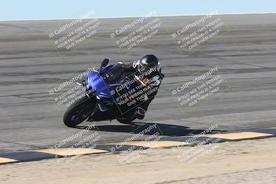 media/Oct-13-2025-Moto Forza (Mon) [[a66d839500]]/4-C Group/Session 2 (Bowl)/